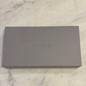 Apple Watch Packaging in Elegant Gray